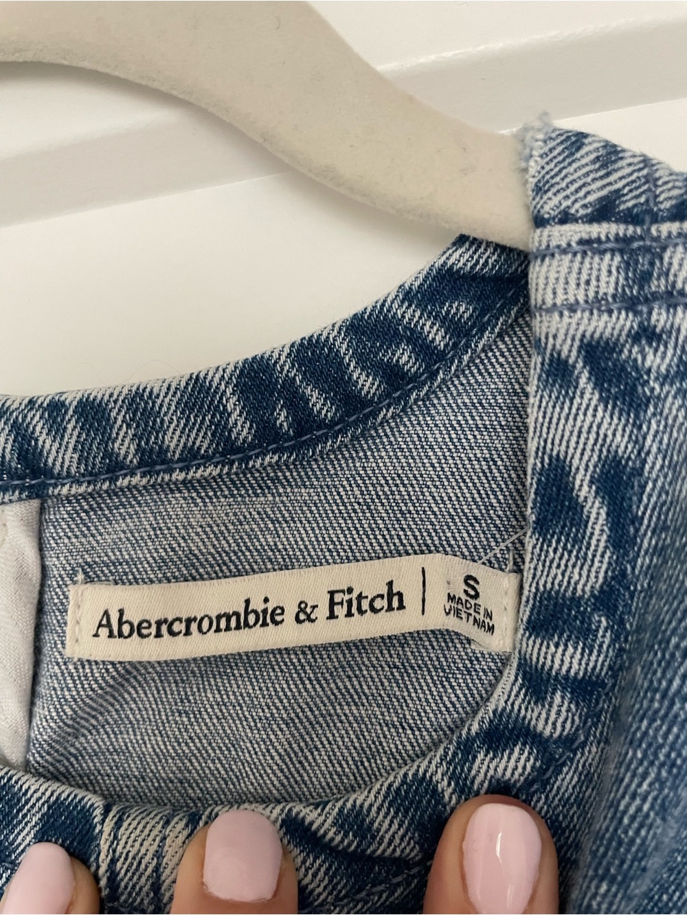 Abercrombie & Fitch Denim Maxi Dress - Picture 2 of 4